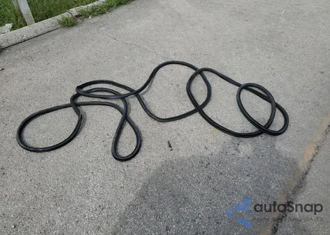 2022 Ford Explorer Police Interceptor z USA, uszkodzony, nr VIN 1FM5K8AB5NGA26389